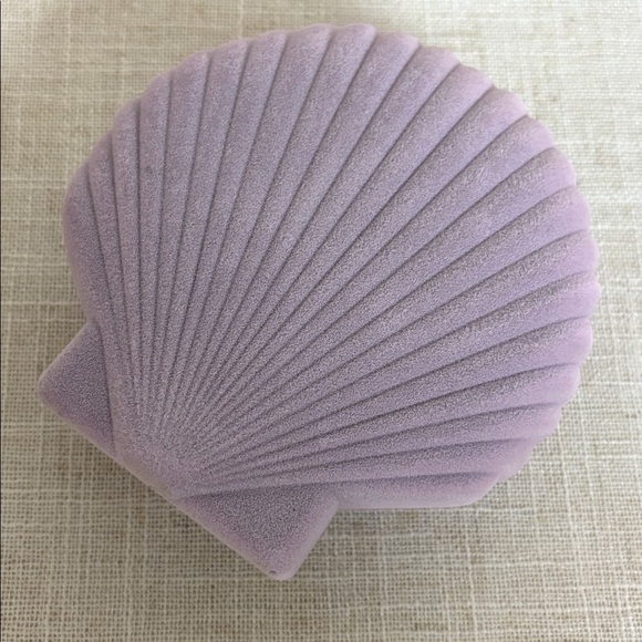 DOIY Velvet Shell Jewelry Box - Purple - Picture 3 of 6